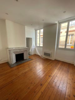 /international/fr/l-isle-jourdain-charente-310108158455/