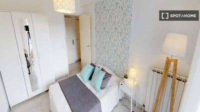 /international/fr/montpellier-languedoc-roussillon-310108560348/