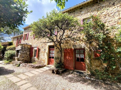 /international/fr/uzes-languedoc-roussillon-310108634127/?lang=de