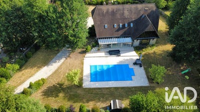 /international/fr/houdan-ile-de-france-310108989034/?lang=th