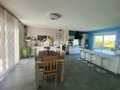 /international/fr/vendrennes-pays-de-la-loire-310107190420/