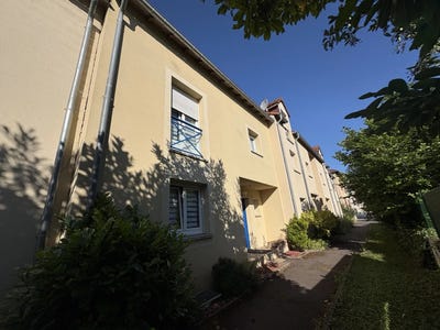 /international/fr/chatel-saint-germain-lorraine-310100630989/