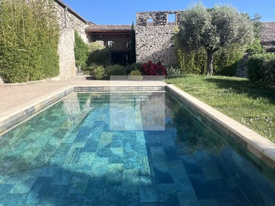 /international/fr/alba-la-romaine-rhone-310107295064/