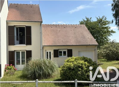 /international/fr/milly-sur-therain-picardie-310100904714/