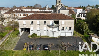 /international/fr/roullet-saint-estephe-charente-310106708386/