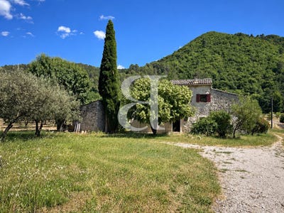 /international/fr/nyons-rhone-310119977772/