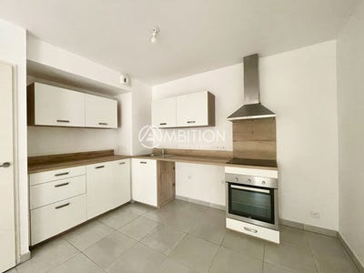 /international/fr/roquebrune-sur-argens-provence-alpes-cote-d-azur-310109147953/