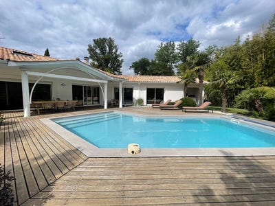 /international/fr/bruges-aquitaine-310107009313/