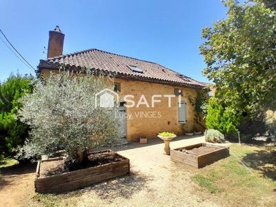 /international/fr/besse-aquitaine-310100641030/?lang=it
