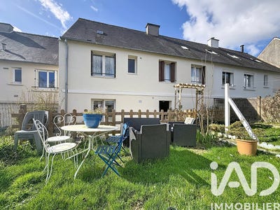 /international/fr/miniac-morvan-brittany-310107766767/