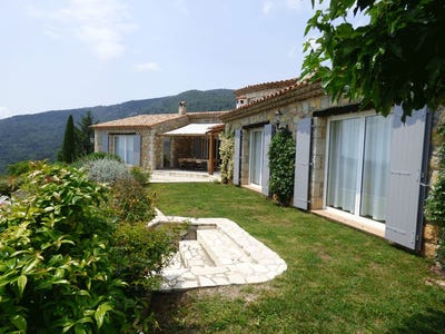 /international/fr/seillans-hh-15037974-seillans-provence-alpes-cote-d-azur-310100958805/?lang=id