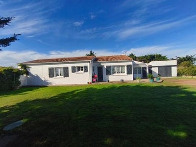 /international/fr/beauvoir-sur-mer-pays-de-la-loire-310105681302/