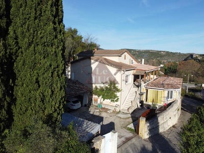 /international/fr/saint-ambroix-languedoc-roussillon-310104044782/