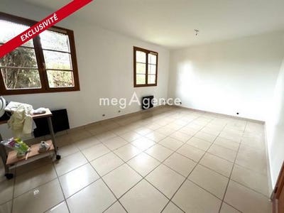 /international/fr/saint-just-en-chaussee-picardie-310103665425/