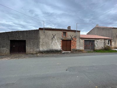 /international/fr/le-champ-saint-pere-pays-de-la-loire-310104472053/