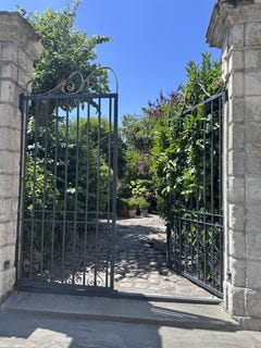 /international/fr/saint-jean-d-angely-charente-310107581296/