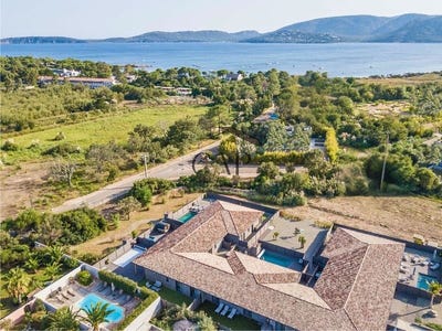 /international/fr/lecci-corsica-310107887772/