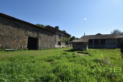 /international/fr/busserolles-aquitaine-310102341397/