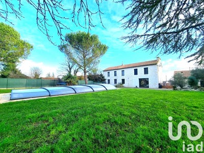 /international/fr/cherves-charente-310100180081/