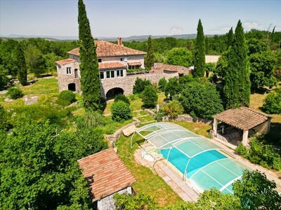 /international/fr/ruoms-rhone-310105924574/