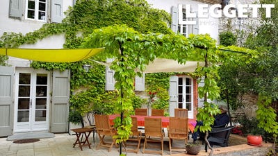 /international/fr/quissac-languedoc-roussillon-310103448143/