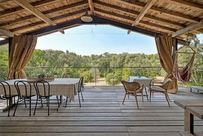 /international/fr/aubais-hh-16135537-aubais-languedoc-roussillon-310108001244/