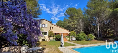 /international/fr/le-beausset-provence-alpes-cote-d-azur-310098173684/