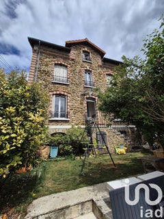 /international/fr/saint-pierre-du-perray-ile-de-france-310100886766/