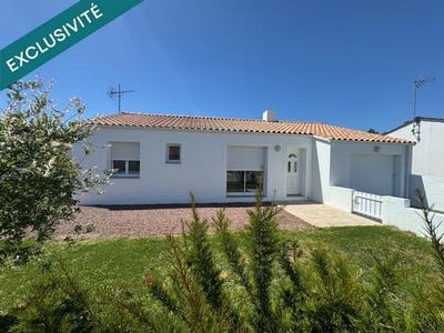 /international/fr/saint-urbain-pays-de-la-loire-310108247355/