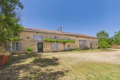 /international/fr/salles-de-villefagnan-charente-310109097399/?lang=es