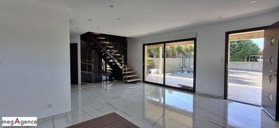 /international/fr/noyers-sur-cher-centre-val-de-loire-310103489932/