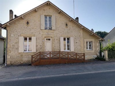 /international/fr/couze-et-saint-front-aquitaine-120085124631/