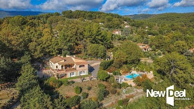 /international/fr/fayence-provence-alpes-cote-d-azur-310108453481/