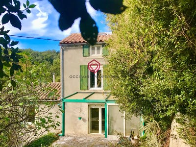 /international/fr/brousses-et-villaret-languedoc-roussillon-310108973671/