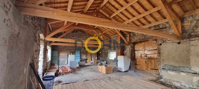 /international/fr/saint-julien-d-ance-auvergne-310099656895/