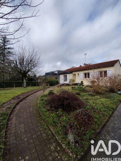 /international/fr/bressuire-charente-310105132758/
