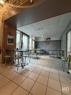 /international/fr/chalus-auvergne-310106775323/