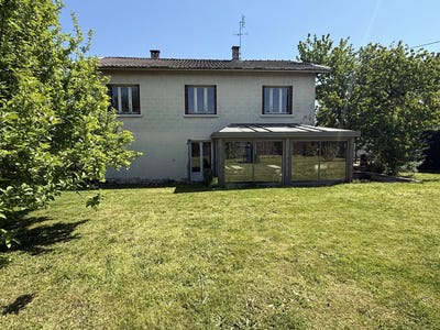 /international/fr/belleville-en-beaujolais-rhone-310106337157/