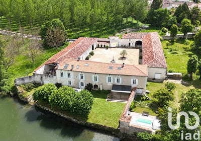 /international/fr/bourg-charente-charente-310106591194/