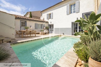 /international/fr/maillane-provence-alpes-cote-d-azur-310119342114/