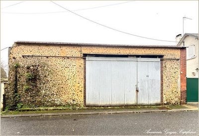 /international/fr/courville-sur-eure-centre-val-de-loire-120096364116/