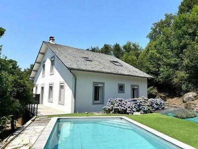 /international/fr/burlats-midi-pyrenees-310101385743/