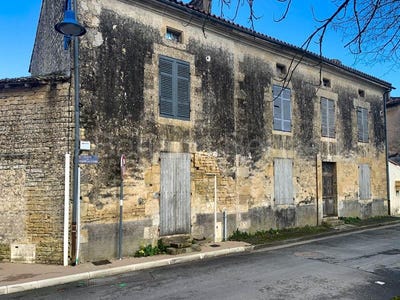 /international/fr/brioux-sur-boutonne-charente-310106129163/