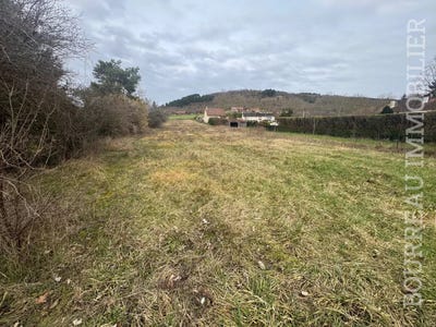 /international/fr/saint-aubin-sur-yonne-burgundy-310105695867/