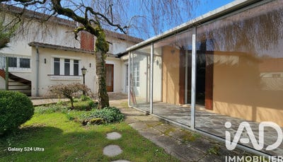 /international/fr/saint-amand-montrond-centre-val-de-loire-310105820152/