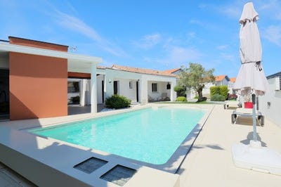 /international/fr/saint-georges-de-didonne-charente-310107359542/
