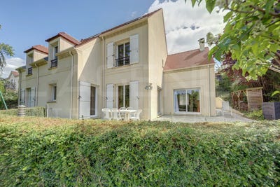 /international/fr/12-chemin-du-gaillon-marly-le-roi-ile-de-france-310107449092/