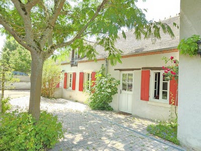 /international/fr/ainay-le-chateau-auvergne-310101134979/?lang=zh-cn