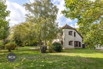 /international/fr/houdan-picardie-310100224856/