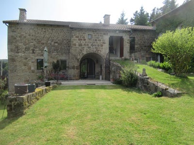 /international/fr/salettes-auvergne-310101230612/
